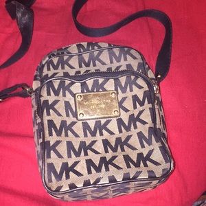 Authentic Michael Kors crossbody